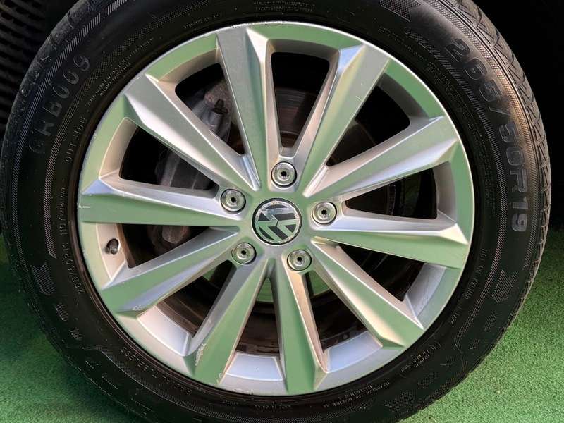 2011 VOLKSWAGEN TOUAREG 2011 VOLKSWAGEN TOUAREG