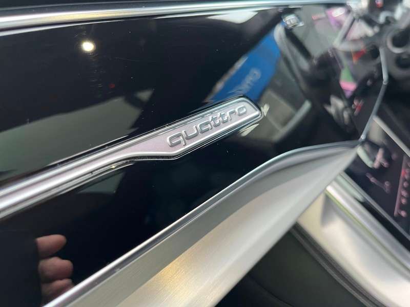 2019 AUDI Q8 2019 AUDI Q8