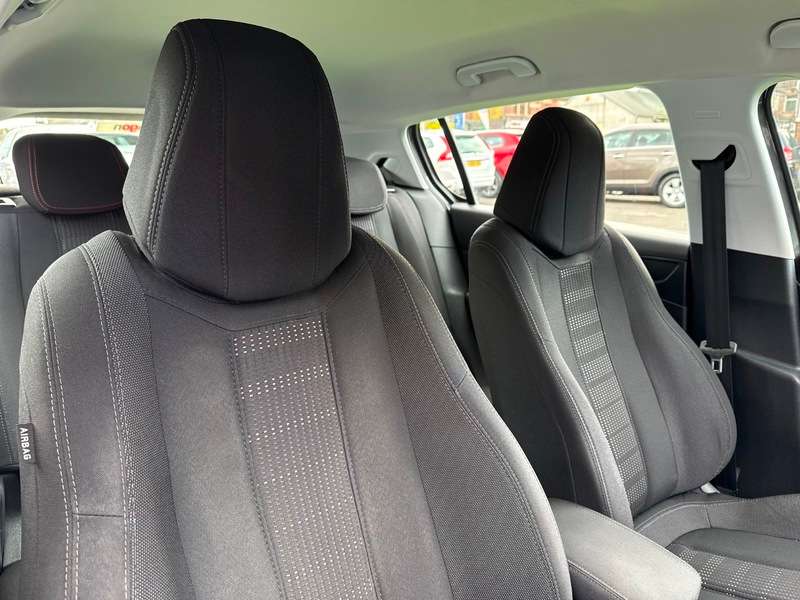 A 2016 PEUGEOT 308 1.2 PureTech Allure Hatchback 5dr Petrol EAT Euro 6 (s/s) (130 ps) A 2016 PEUGEOT 308 1.2 PureTech Allure Hatchback 5dr Petrol EAT Euro 6 (s/s) (130 ps)