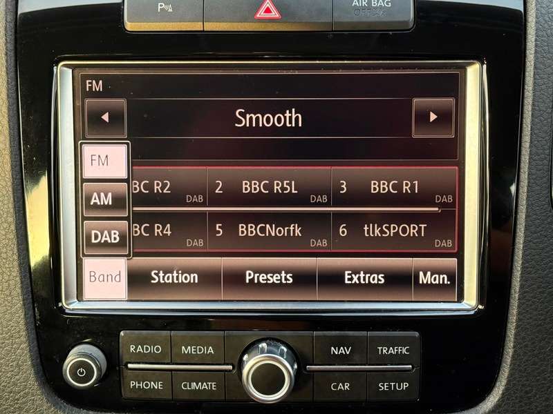 2011 VOLKSWAGEN TOUAREG 2011 VOLKSWAGEN TOUAREG