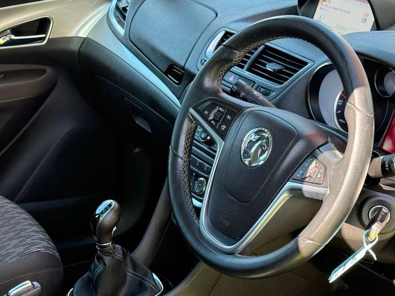 A 2016 VAUXHALL MOKKA 1.4i Turbo Tech Line SUV 5dr Petrol Manual 2WD Euro 6 (s/s) (140 ps) A 2016 VAUXHALL MOKKA 1.4i Turbo Tech Line SUV 5dr Petrol Manual 2WD Euro 6 (s/s) (140 ps)