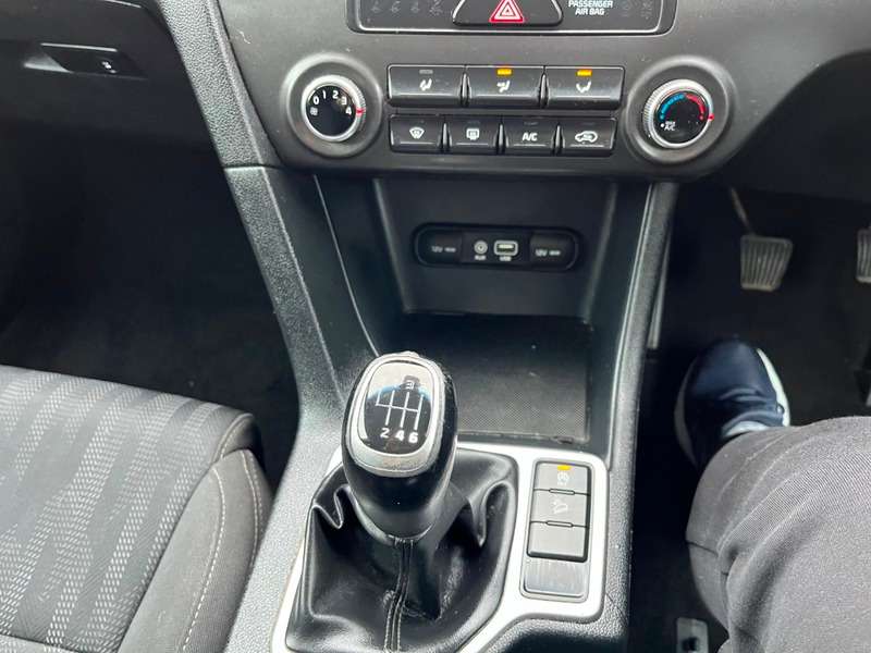 2017 KIA SPORTAGE 2017 KIA SPORTAGE