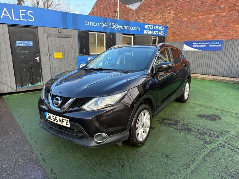 A 2016 NISSAN QASHQAI 1.5 dCi N-Connecta SUV 5dr Diesel Manual 2WD Euro 6 (s/s) (110 ps) A 2016 NISSAN QASHQAI 1.5 dCi N-Connecta SUV 5dr Diesel Manual 2WD Euro 6 (s/s) (110 ps)