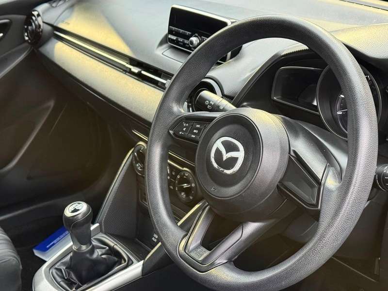 A 2017 MAZDA MAZDA2 1.5 SKYACTIV-G SE Hatchback 5dr Petrol Manual Euro 6 (s/s) (75 ps) A 2017 MAZDA MAZDA2 1.5 SKYACTIV-G SE Hatchback 5dr Petrol Manual Euro 6 (s/s) (75 ps)