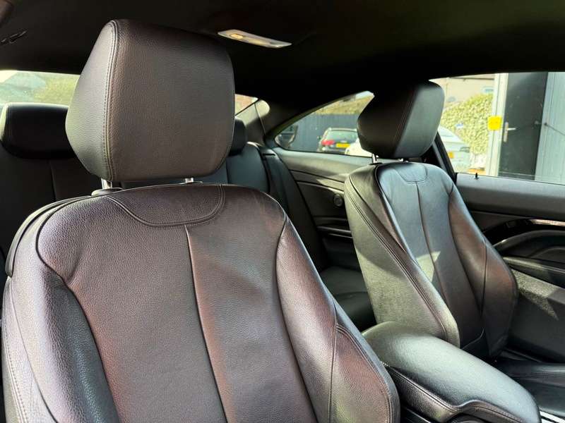 A 2014 BMW 4 SERIES 2.0 420d M Sport Coupe 2dr Diesel Auto Euro 6 (s/s) (184 ps) A 2014 BMW 4 SERIES 2.0 420d M Sport Coupe 2dr Diesel Auto Euro 6 (s/s) (184 ps)