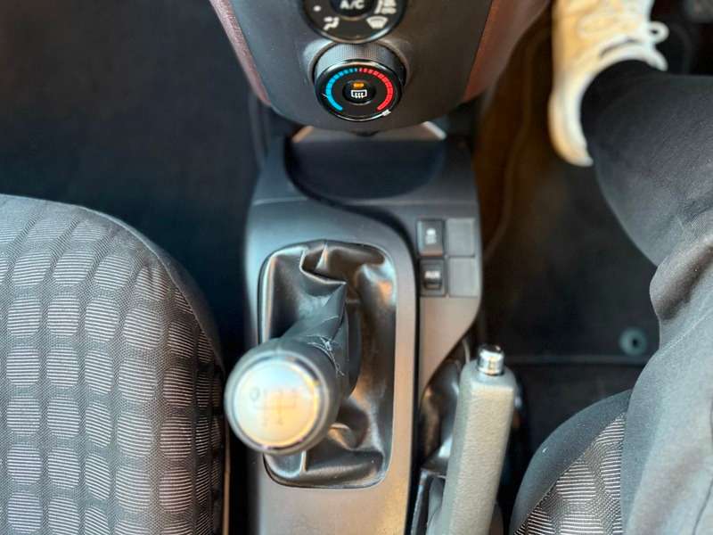 2010 TOYOTA IQ 2010 TOYOTA IQ