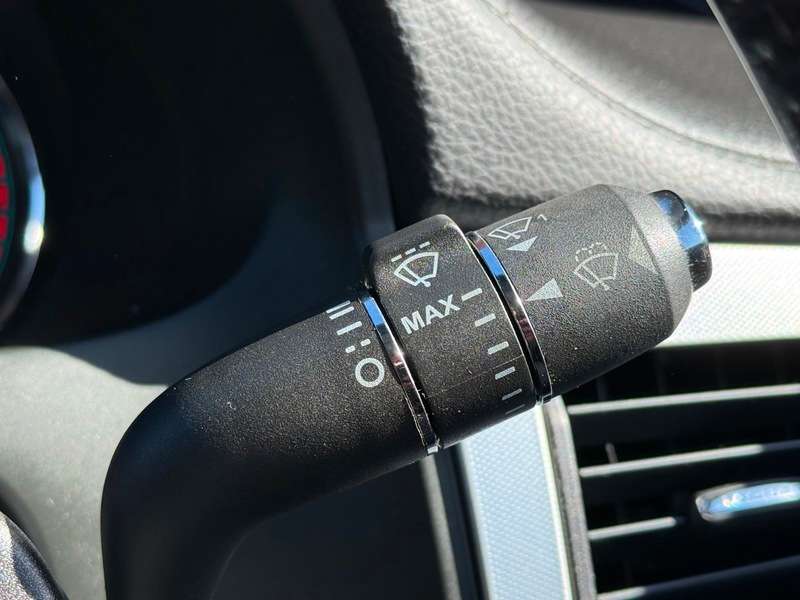 2015 JAGUAR XF 2015 JAGUAR XF