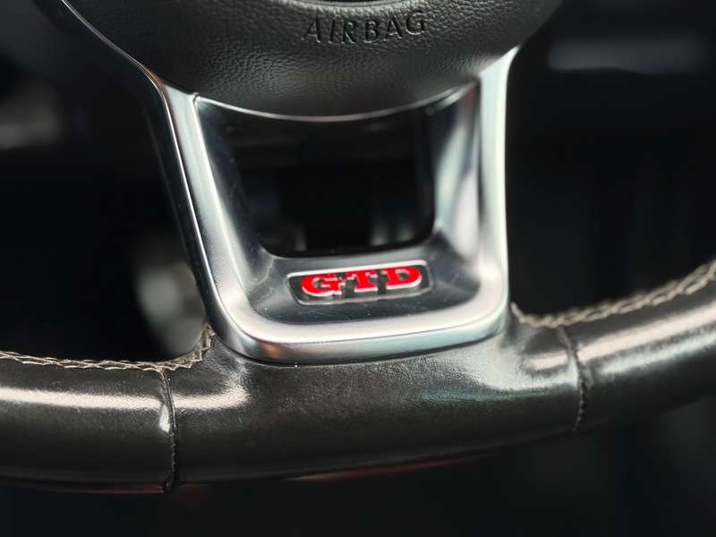 2016 VOLKSWAGEN GOLF 2016 VOLKSWAGEN GOLF