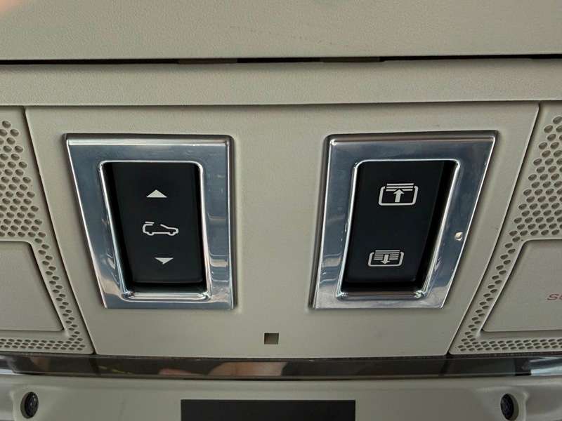 2016 JAGUAR F-PACE 2016 JAGUAR F-PACE