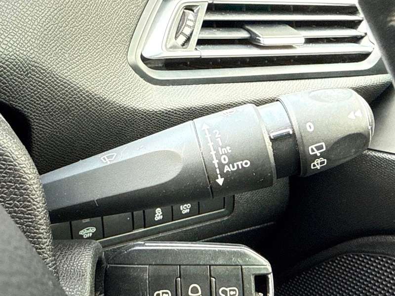 2016 PEUGEOT 308 2016 PEUGEOT 308