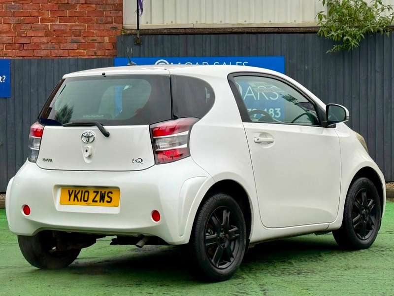 2010 TOYOTA IQ 2010 TOYOTA IQ