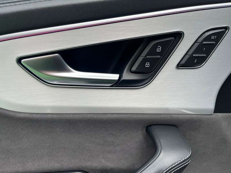 2019 AUDI Q8 2019 AUDI Q8