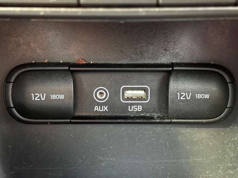 2017 KIA SPORTAGE 2017 KIA SPORTAGE