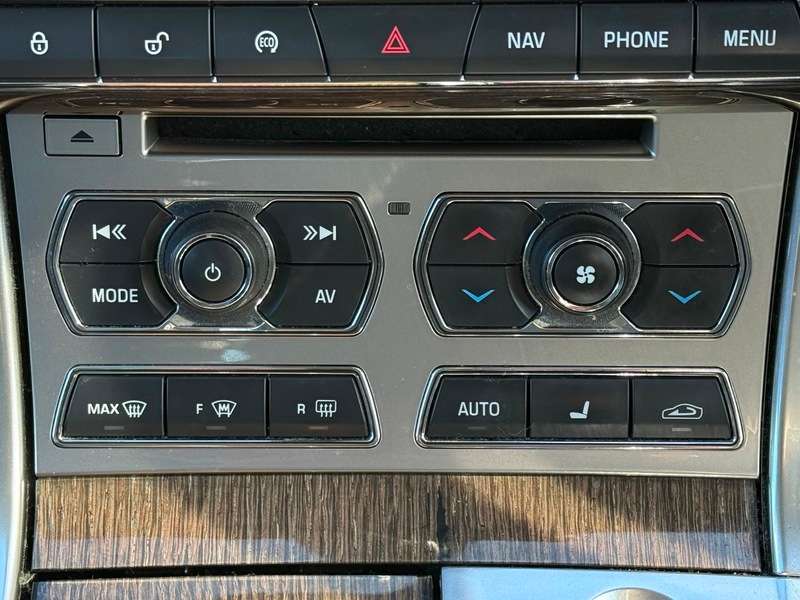 2015 JAGUAR XF 2015 JAGUAR XF