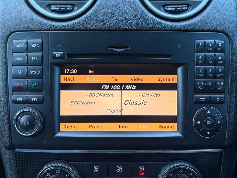 2011 MERCEDES-BENZ SL CLASS 2011 MERCEDES-BENZ SL CLASS