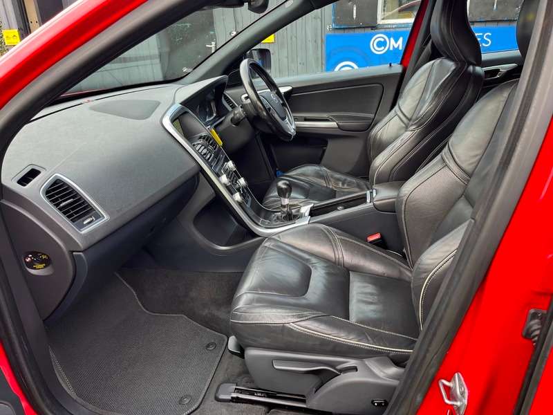 2016 VOLVO XC60 2016 VOLVO XC60