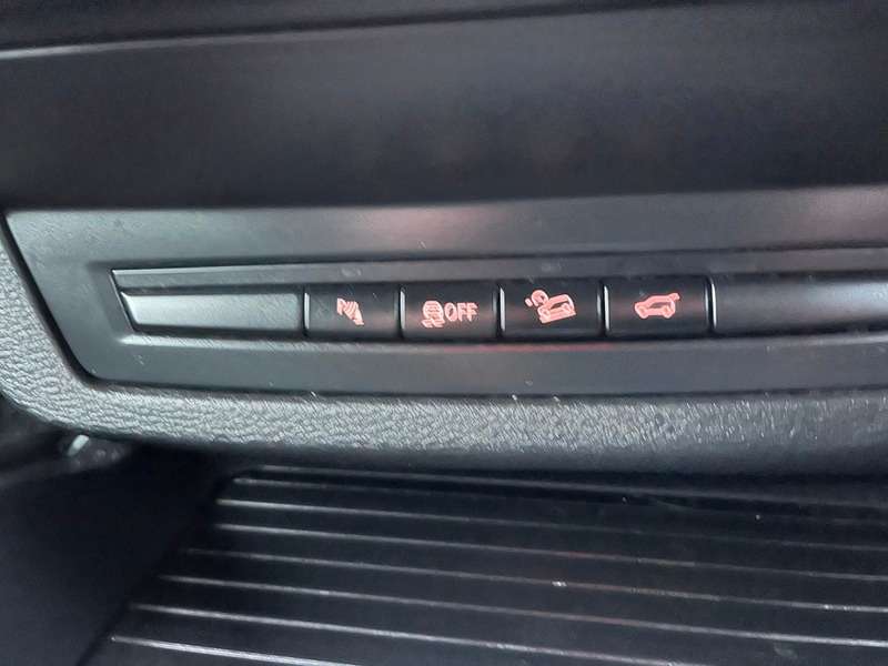 2011 BMW X6 2011 BMW X6