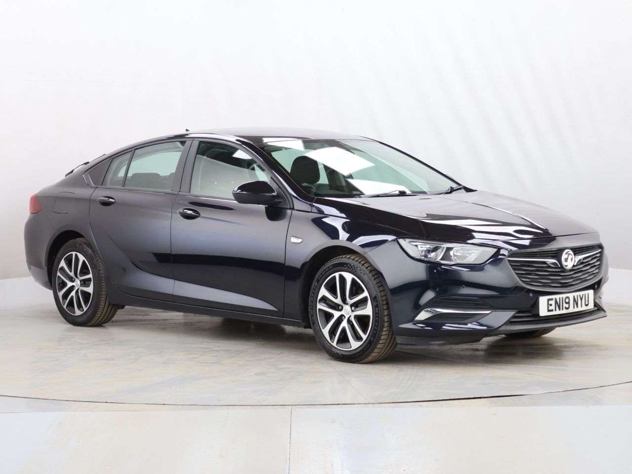 A 2019 VAUXHALL INSIGNIA GRAND SPORT DESIGN NAV A 2019 VAUXHALL INSIGNIA GRAND SPORT DESIGN NAV