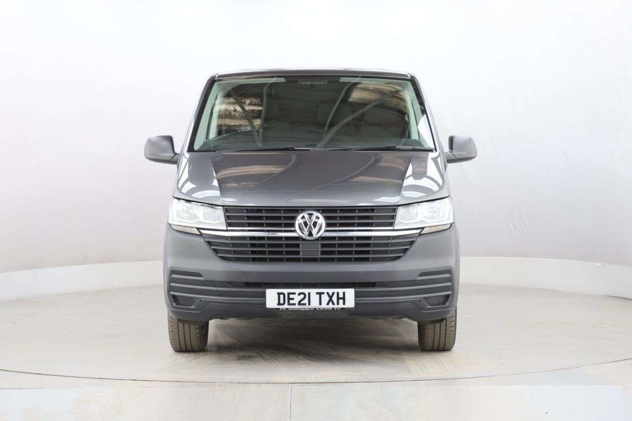 A 2021 VOLKSWAGEN TRANSPORTER T32 P/V BASE A 2021 VOLKSWAGEN TRANSPORTER T32 P/V BASE