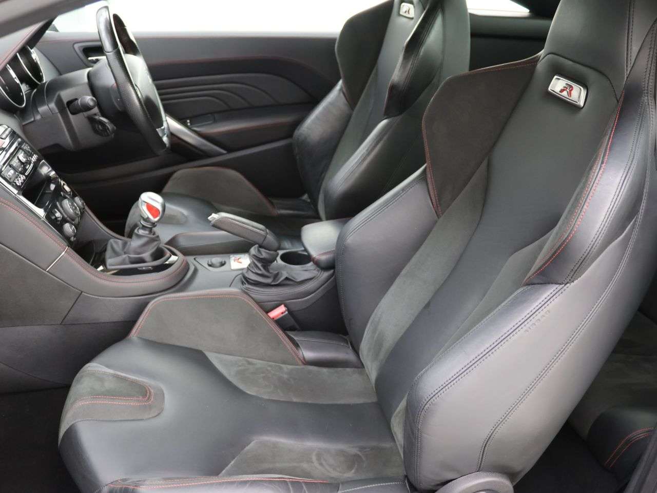 2015 PEUGEOT RCZ 2015 PEUGEOT RCZ