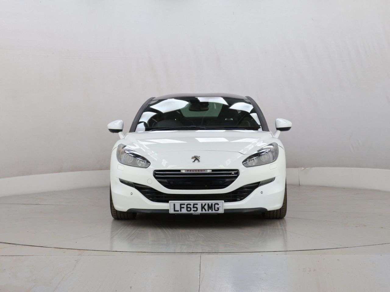 A 2015 PEUGEOT RCZ 1.6 THP R 2d 267 BHP A 2015 PEUGEOT RCZ 1.6 THP R 2d 267 BHP