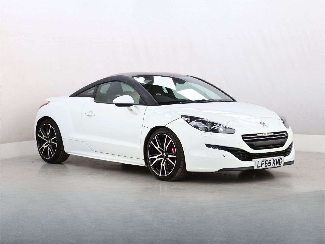 A 2015 PEUGEOT RCZ 1.6 THP R 2d 267 BHP A 2015 PEUGEOT RCZ 1.6 THP R 2d 267 BHP