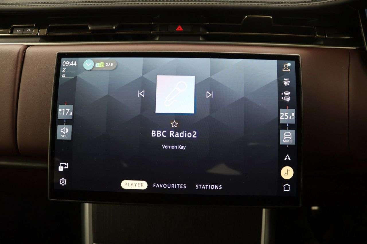 2024 LAND ROVER RANGE ROVER P400 HSE 2024 LAND ROVER RANGE ROVER P400 HSE