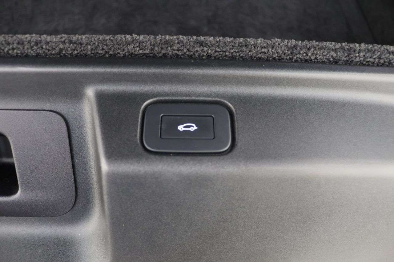 2024 LAND ROVER RANGE ROVER P400 HSE 2024 LAND ROVER RANGE ROVER P400 HSE