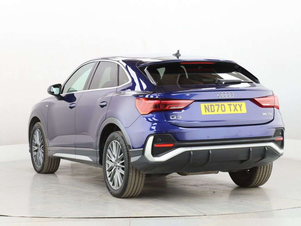 2021 AUDI Q3 2021 AUDI Q3