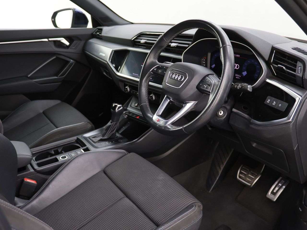 2021 AUDI Q3 2021 AUDI Q3