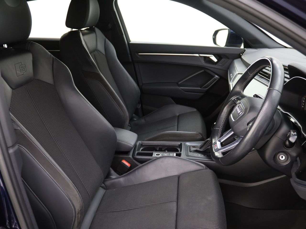 2021 AUDI Q3 2021 AUDI Q3