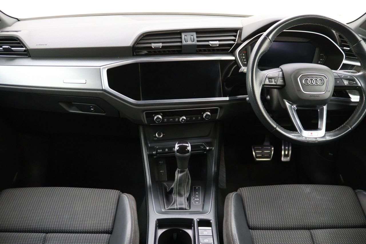 2021 AUDI Q3 2021 AUDI Q3