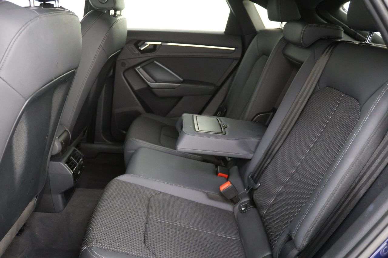 2021 AUDI Q3 2021 AUDI Q3