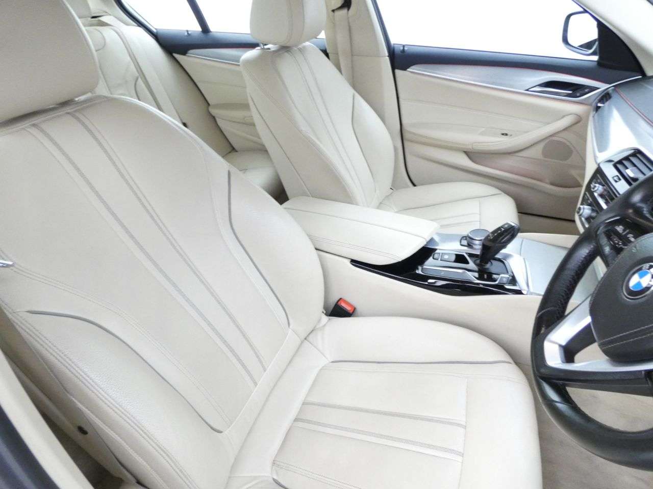 2020 BMW 5 SERIES 2020 BMW 5 SERIES