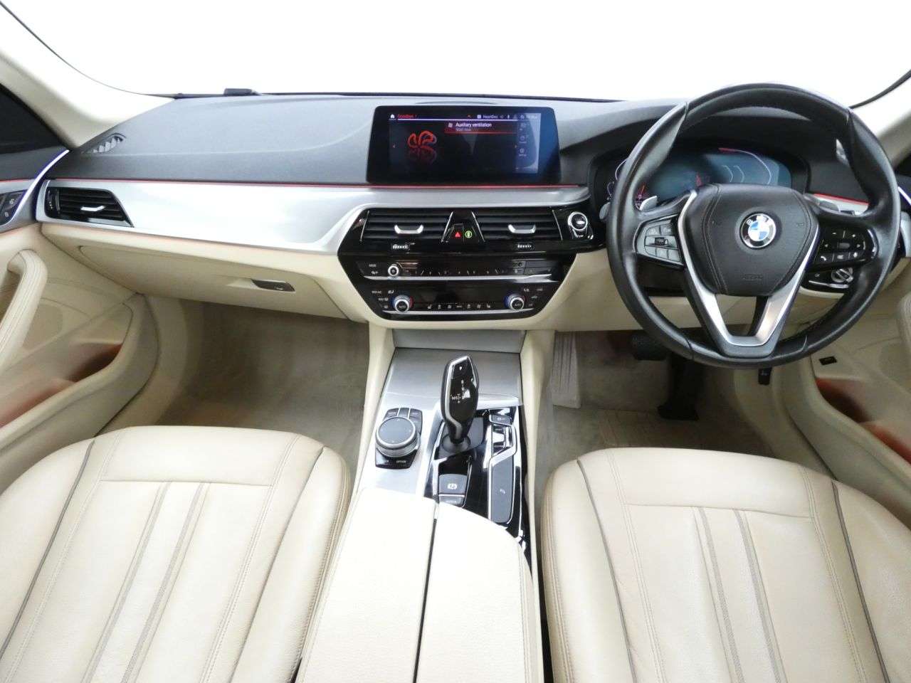 2020 BMW 5 SERIES 2020 BMW 5 SERIES