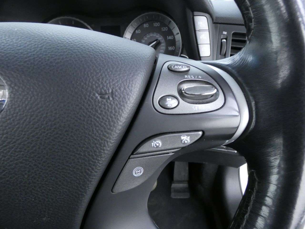 2017 INFINITI Q70 2017 INFINITI Q70