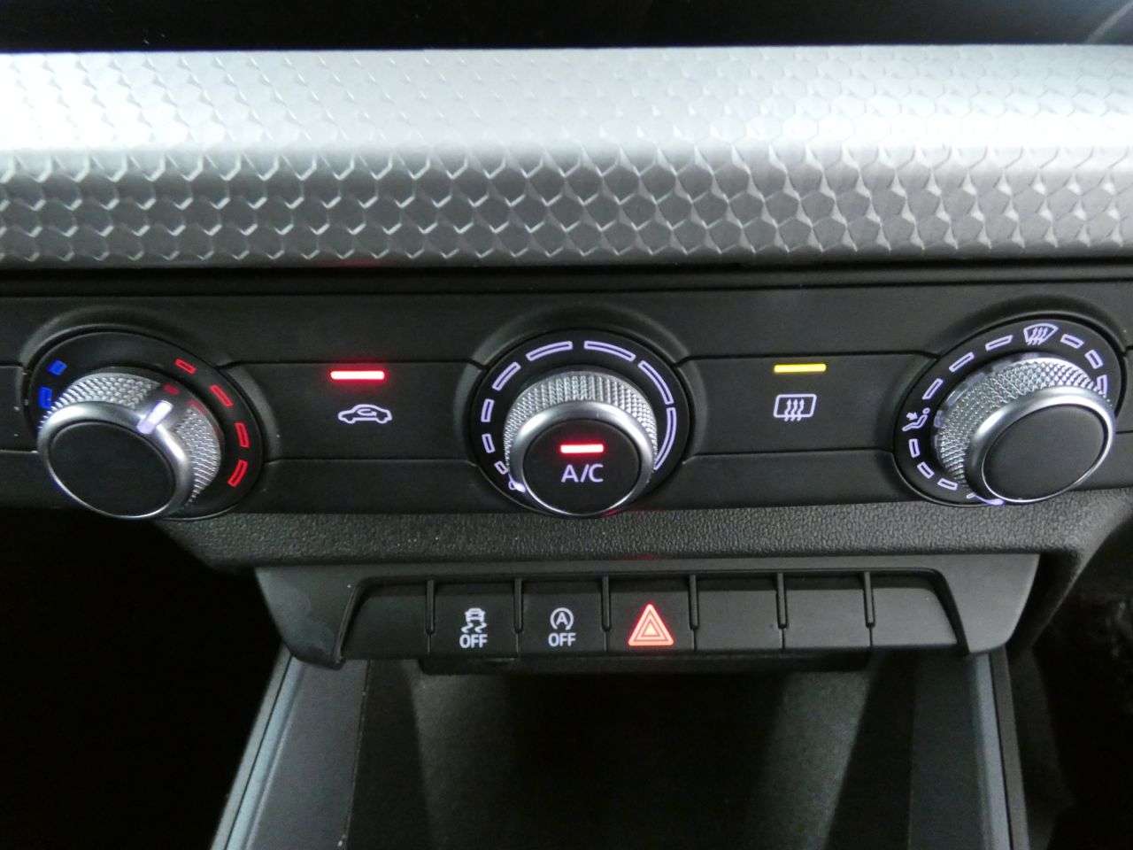 2021 AUDI A1 2021 AUDI A1