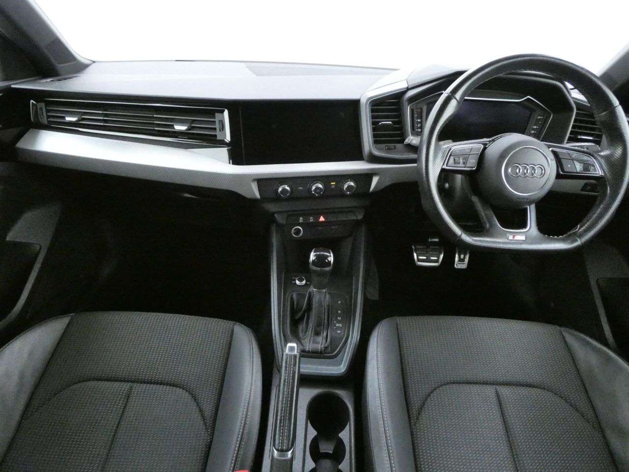 2021 AUDI A1 2021 AUDI A1