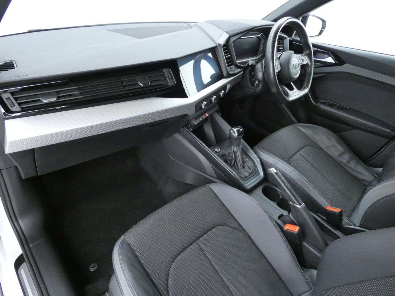 2021 AUDI A1 2021 AUDI A1
