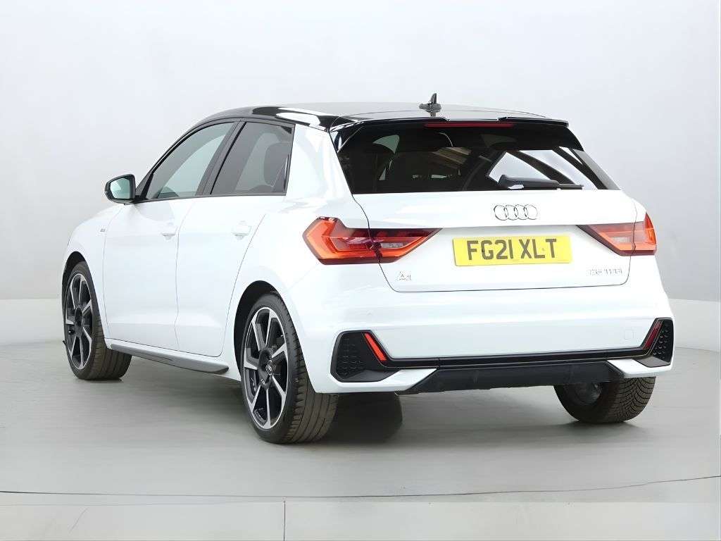 2021 AUDI A1 2021 AUDI A1