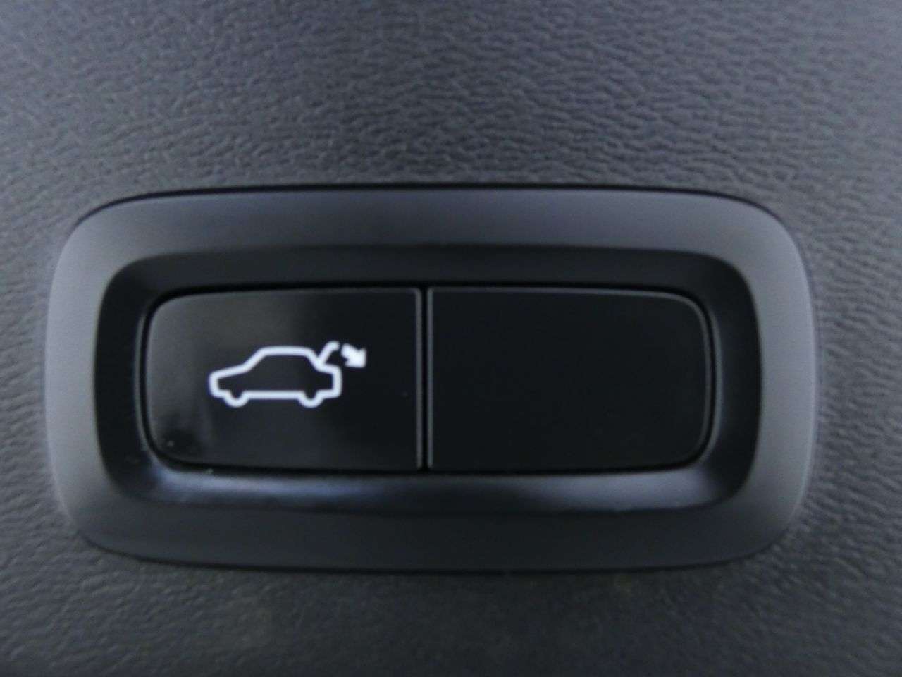 2021 VOLVO XC40 2021 VOLVO XC40