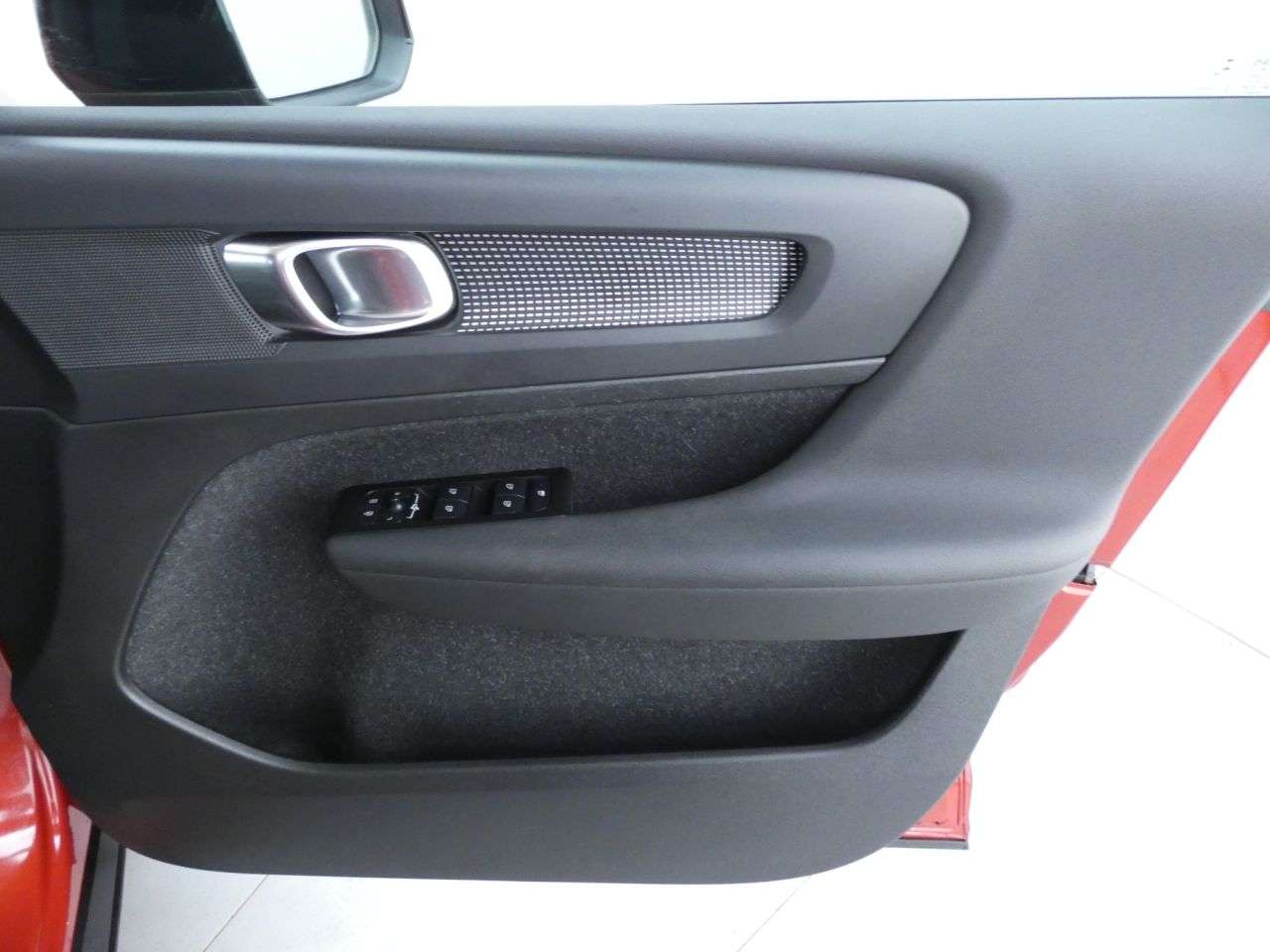 2021 VOLVO XC40 2021 VOLVO XC40