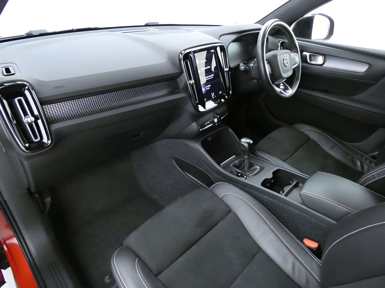 2021 VOLVO XC40 2021 VOLVO XC40