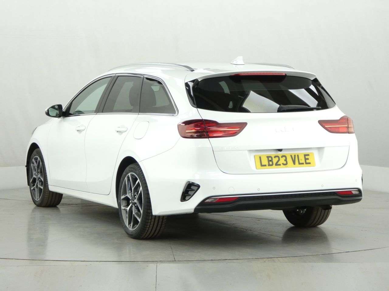 2023 KIA CEED 2023 KIA CEED