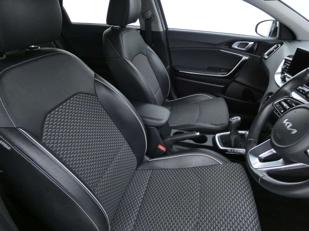 2023 KIA CEED 2023 KIA CEED