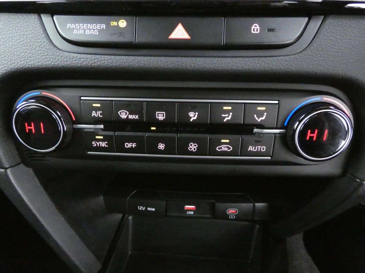 2023 KIA CEED 2023 KIA CEED