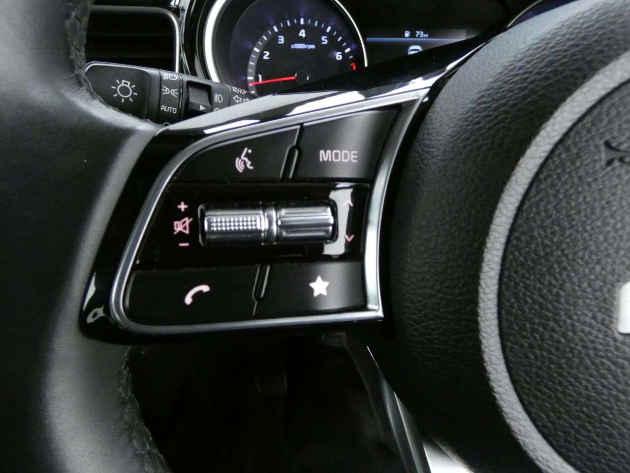 2023 KIA CEED 2023 KIA CEED