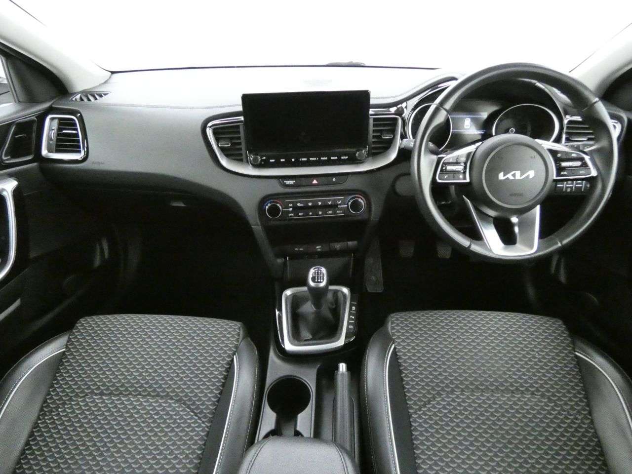 2023 KIA CEED 2023 KIA CEED