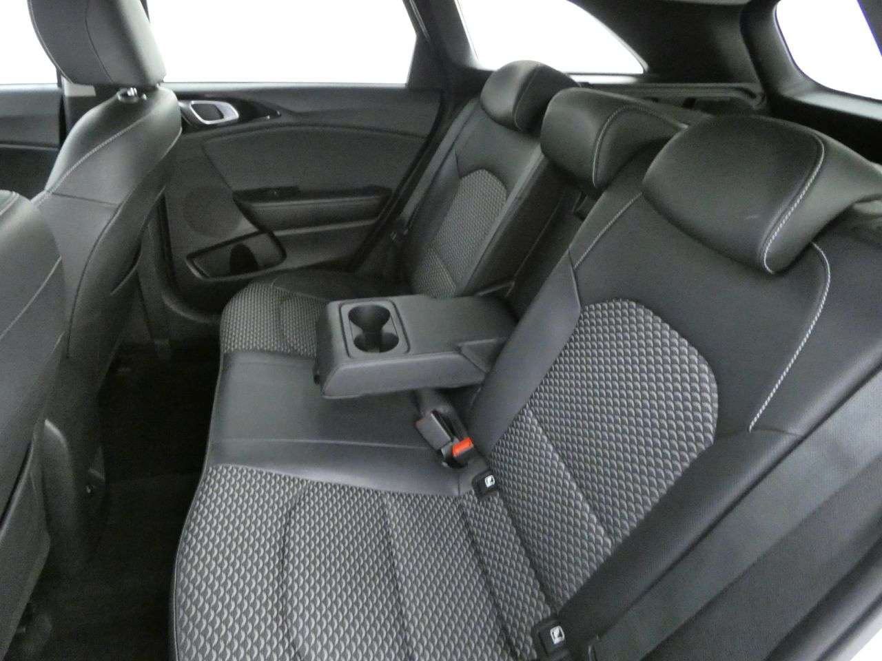 2023 KIA CEED 2023 KIA CEED