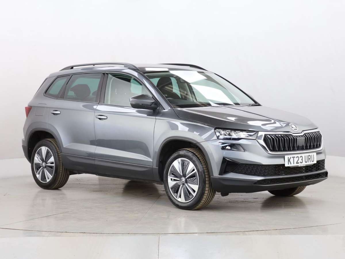 Check out this Skoda Karoq 2023 Petrol Manual